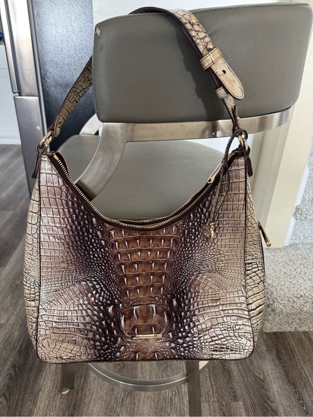 Brown Brahmin Medium Satchel - Picture 2 of 7